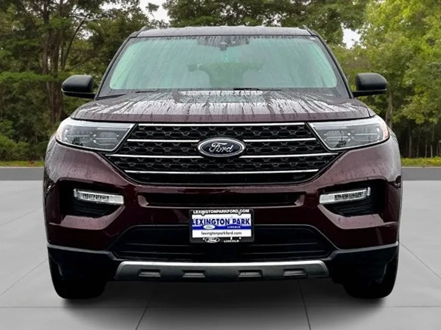 2022 Ford Explorer XLT photo 1