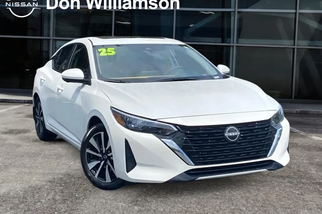 2025 Nissan Sentra SV photo 1