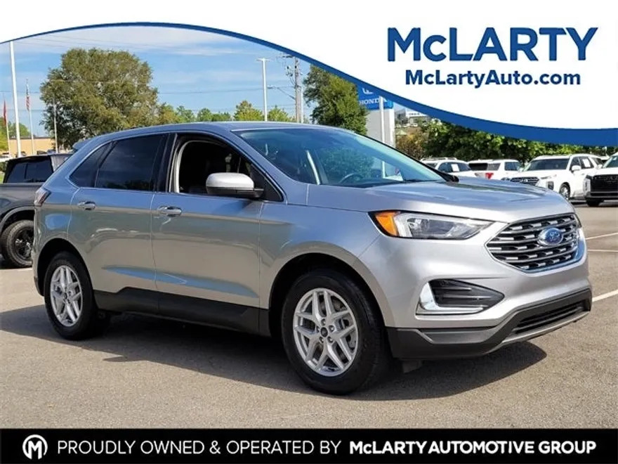 2022 Ford Edge SEL photo 1