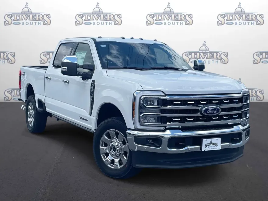 2025 Ford F-250 Lariat photo 1