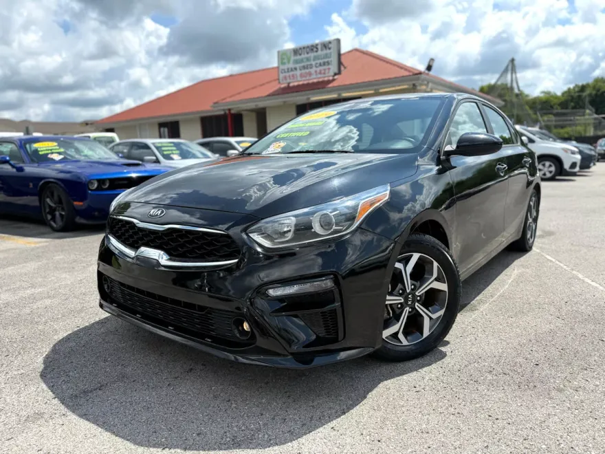 2021 Kia Forte FE photo 1