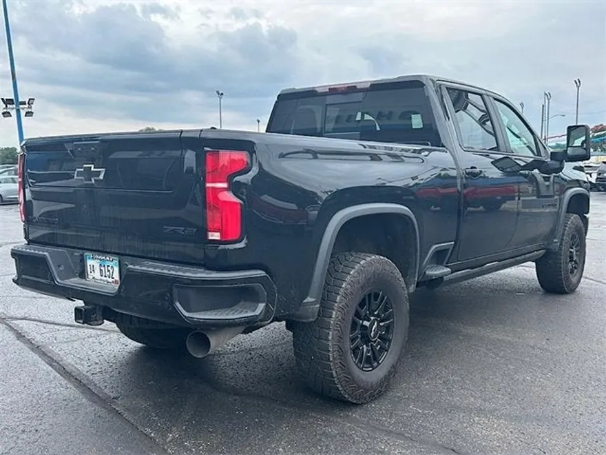 2024 Chevrolet Silverado 2500HD ZR2 photo 1