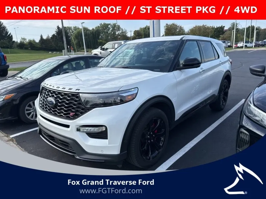2022 Ford Explorer ST photo 1