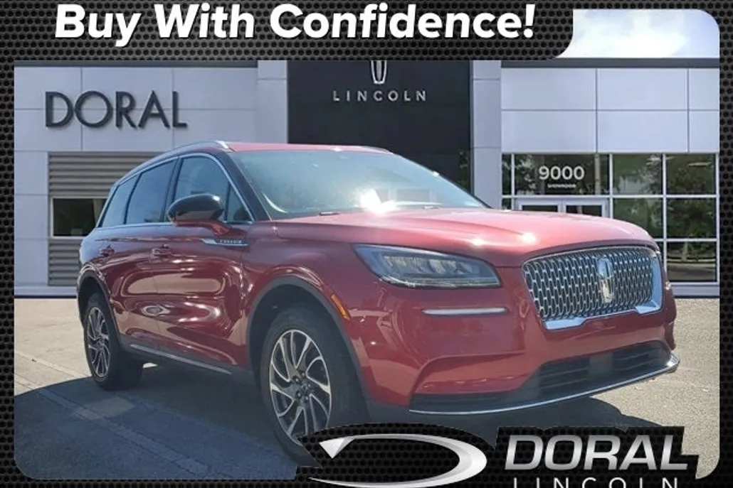 2021 Lincoln Corsair Standard photo 1