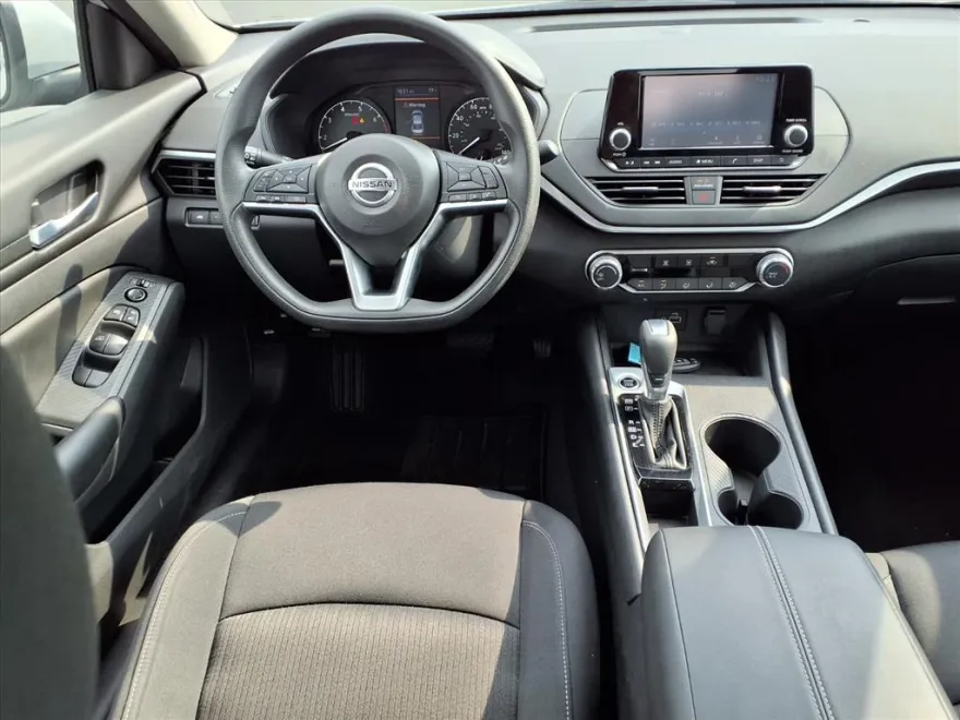 2022 Nissan Altima 2.5 S photo 1