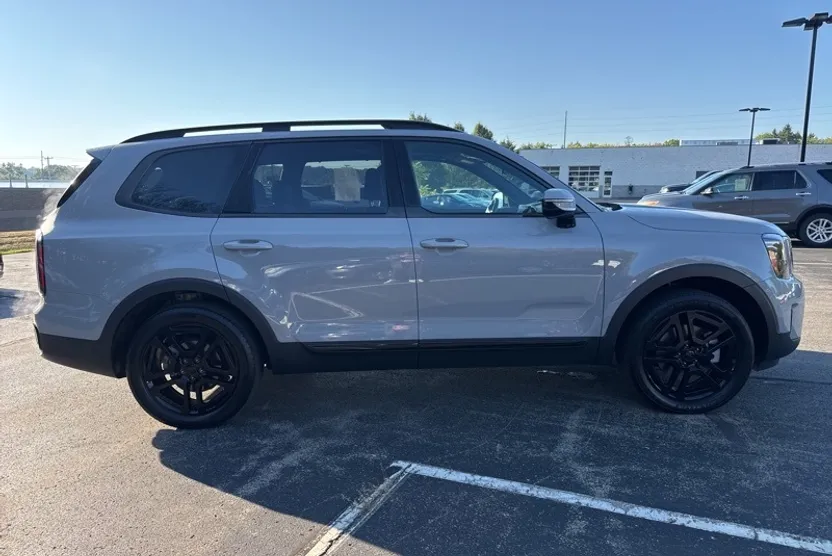2025 Kia Telluride X-Line photo 1