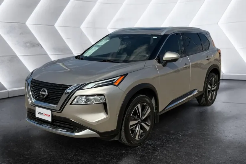 2023 Nissan Rogue Platinum photo 1