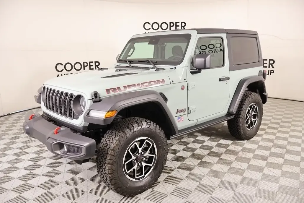 2024 Jeep Wrangler Rubicon photo 1