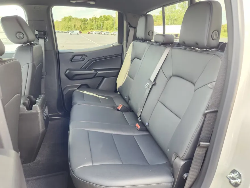 2026 Chevrolet Colorado Trail Boss photo 1