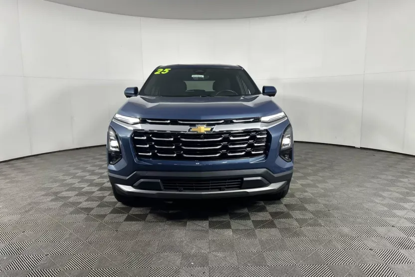 2025 Chevrolet Equinox photo 1