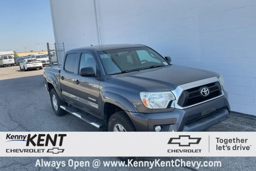2014 Toyota Tacoma V6 4x4 Double Cab photo 1