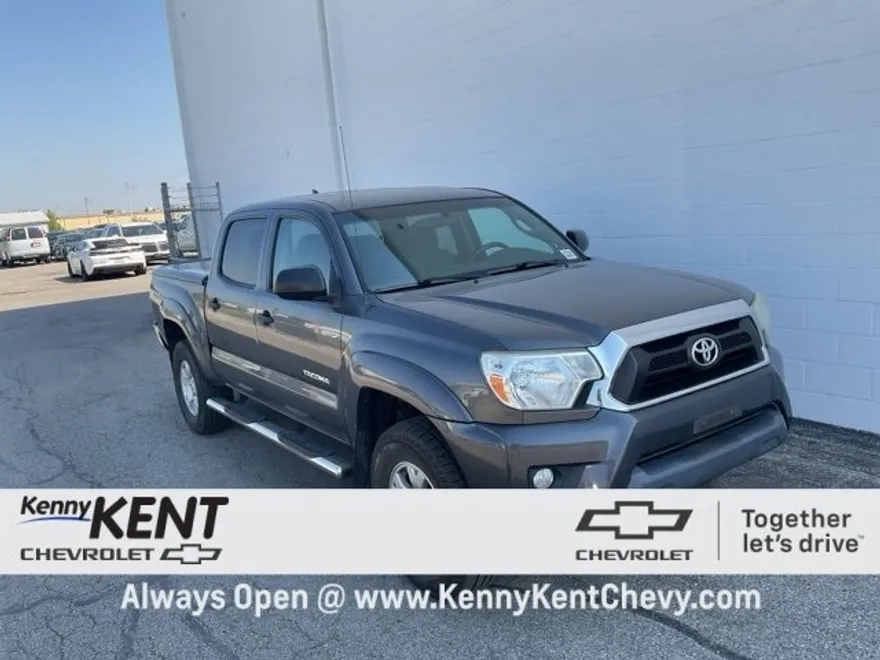 2014 Toyota Tacoma V6 4x4 Double Cab photo 1