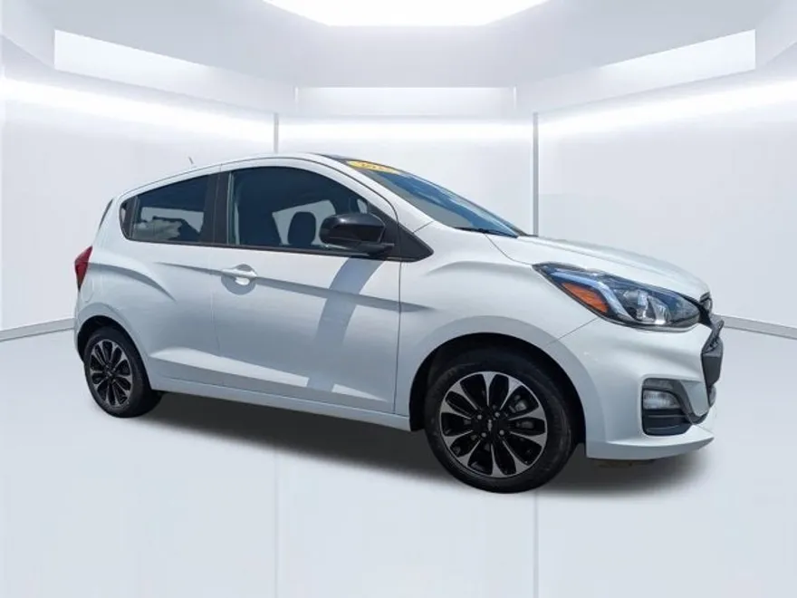 2022 Chevrolet Spark 1LT photo 1