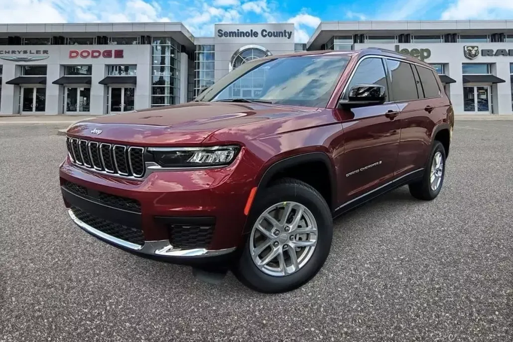 2025 Jeep Grand Cherokee Laredo photo 1