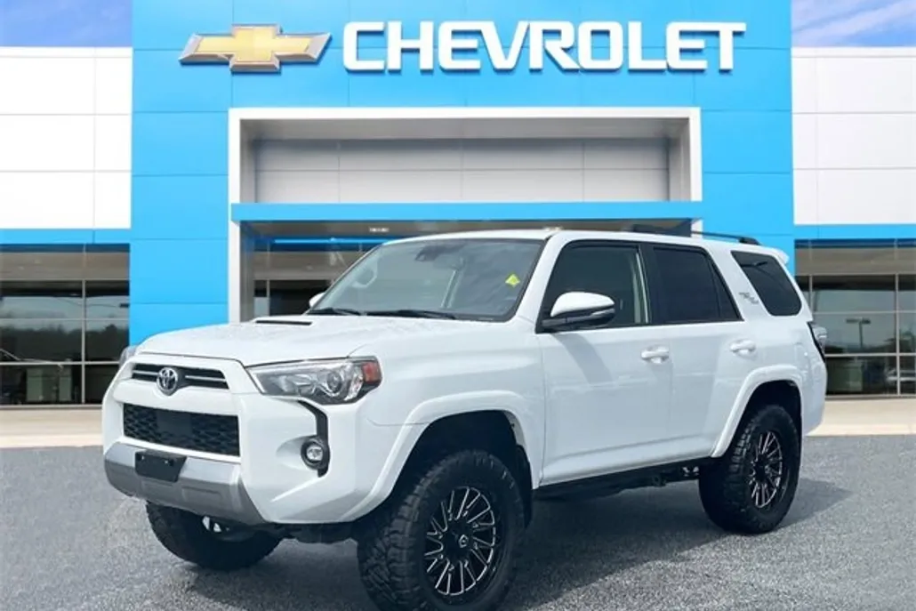 2023 Toyota 4Runner TRD Premium photo 1