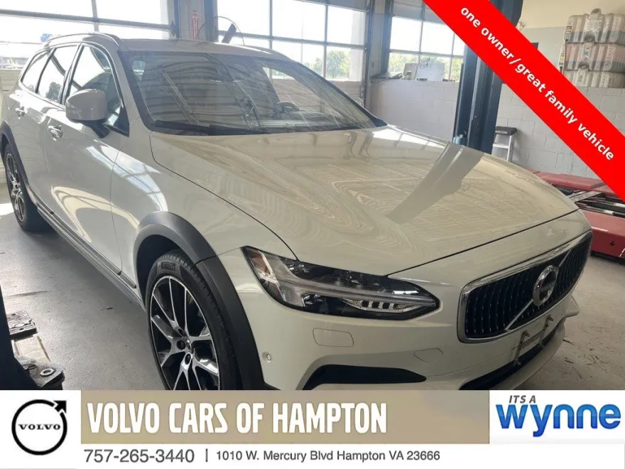 2018 Volvo V90 Cross Country T6 AWD photo 1
