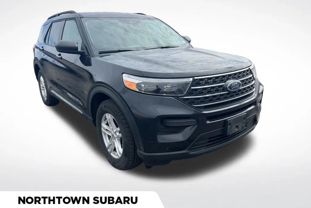 2022 Ford Explorer XLT photo 1