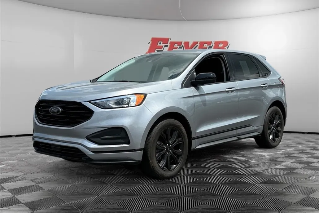 2022 Ford Edge SE photo 1
