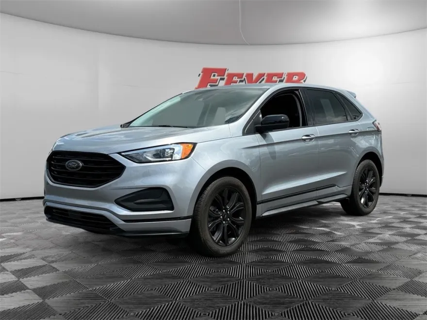 2022 Ford Edge SE photo 1