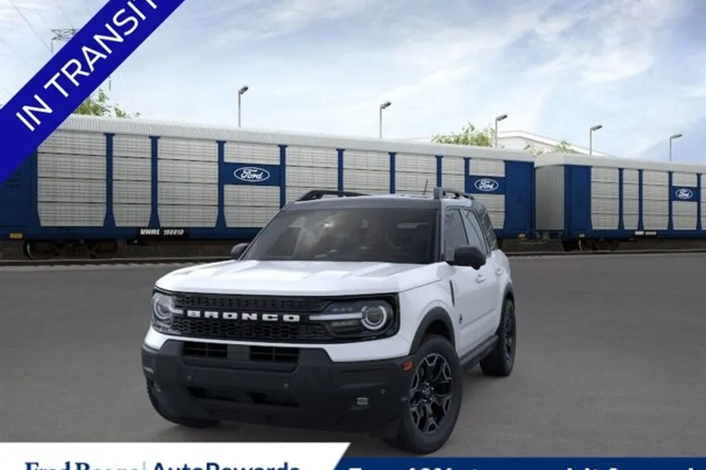 2025 Ford Bronco Sport Outer Banks photo 1