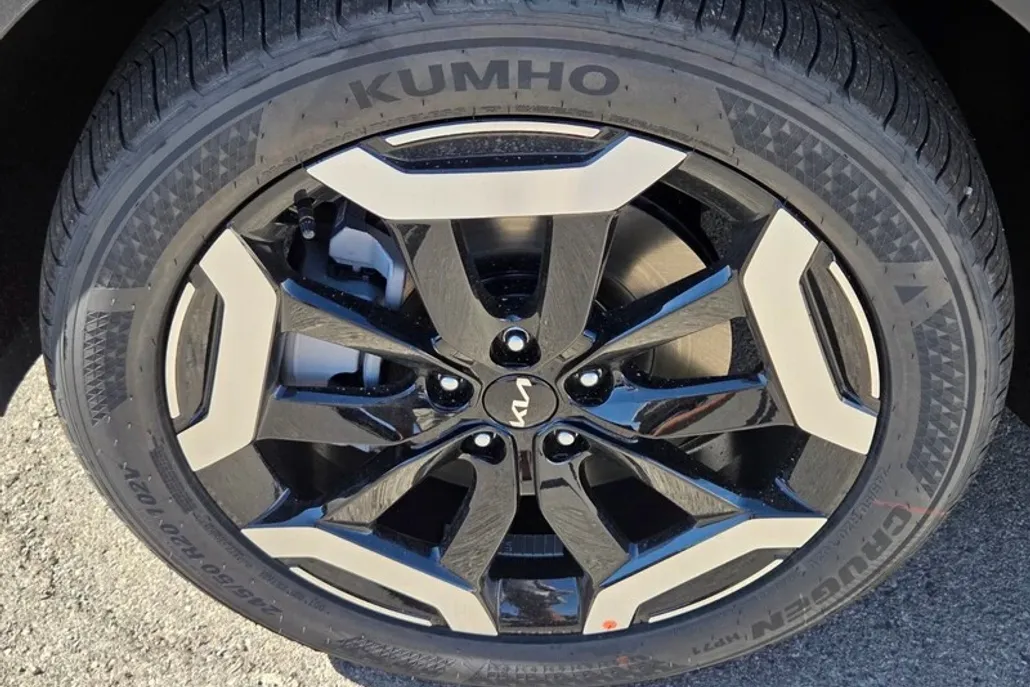2025 Kia Telluride S photo 1