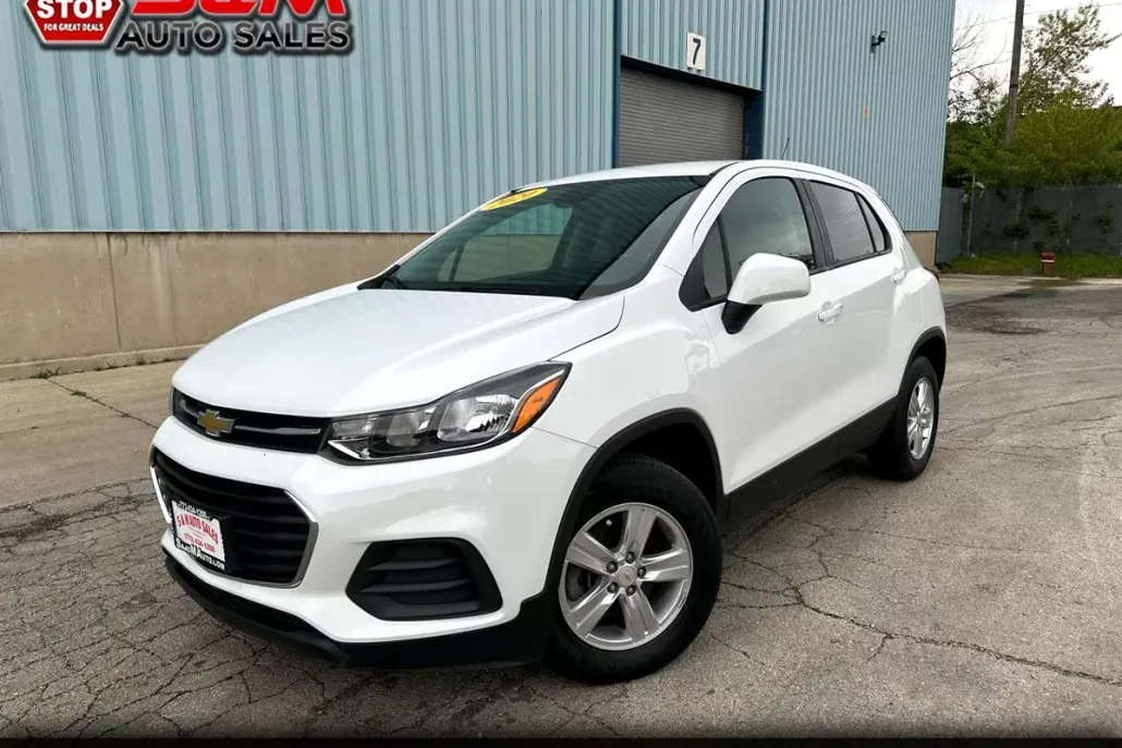 2020 Chevrolet Trax LS photo 1
