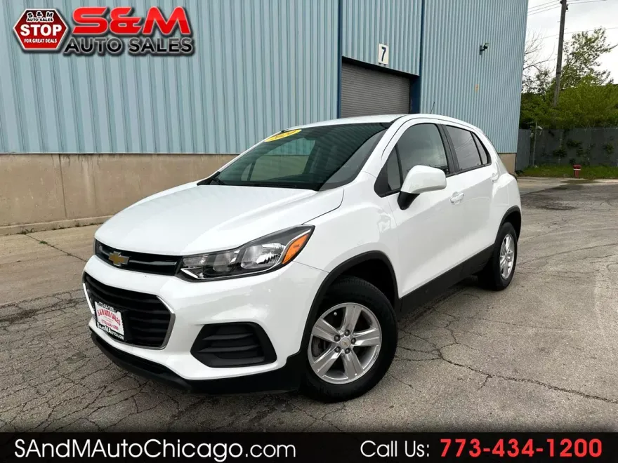 2020 Chevrolet Trax LS photo 1