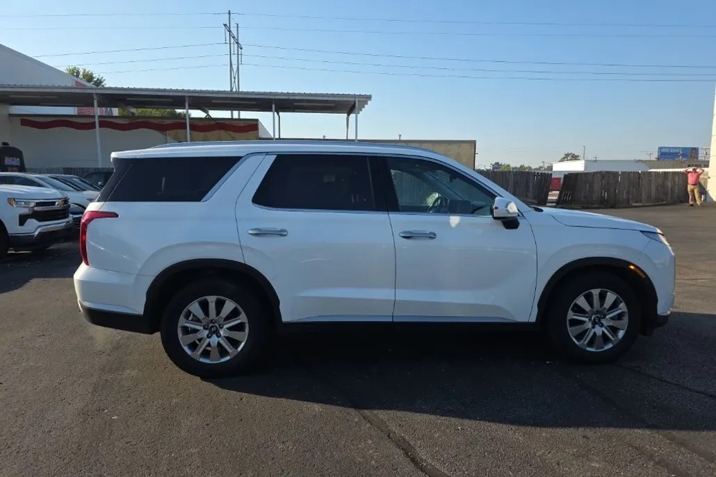 2024 Hyundai Palisade SEL photo 1