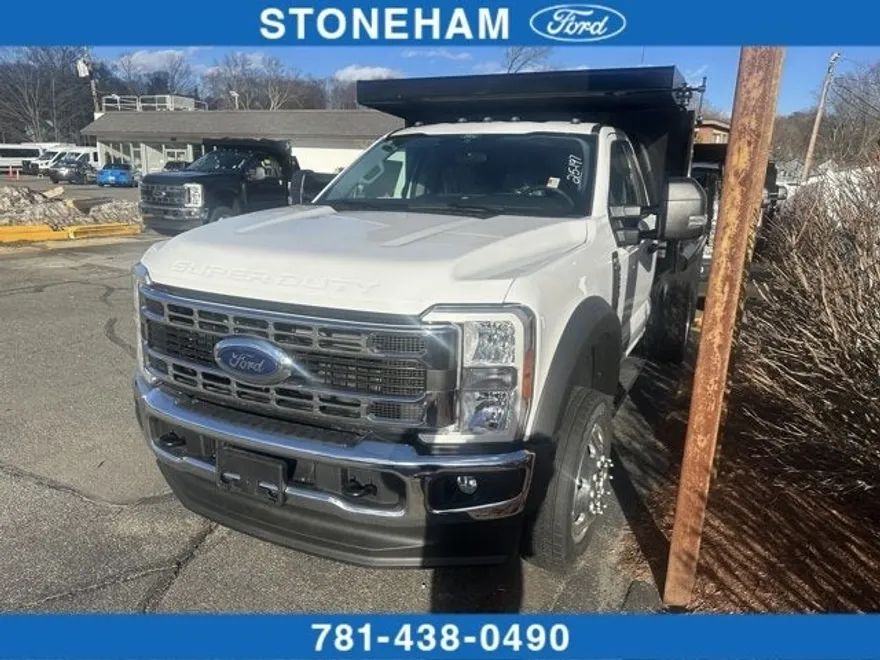 2025 Ford F-550 XLT photo 1