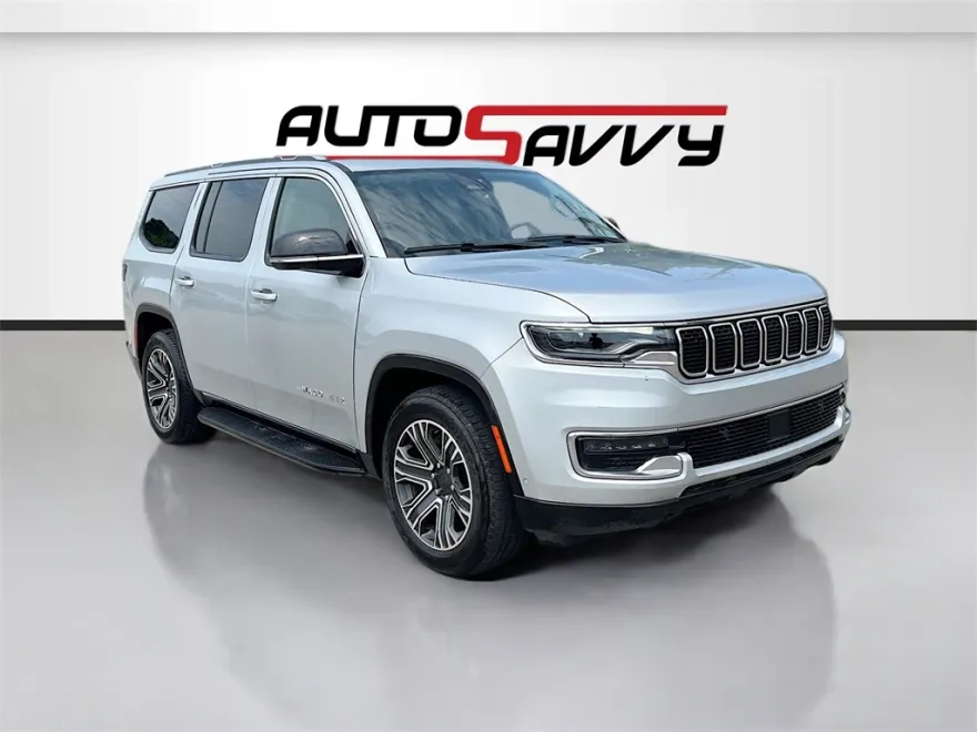 2023 Jeep Wagoneer Base photo 1