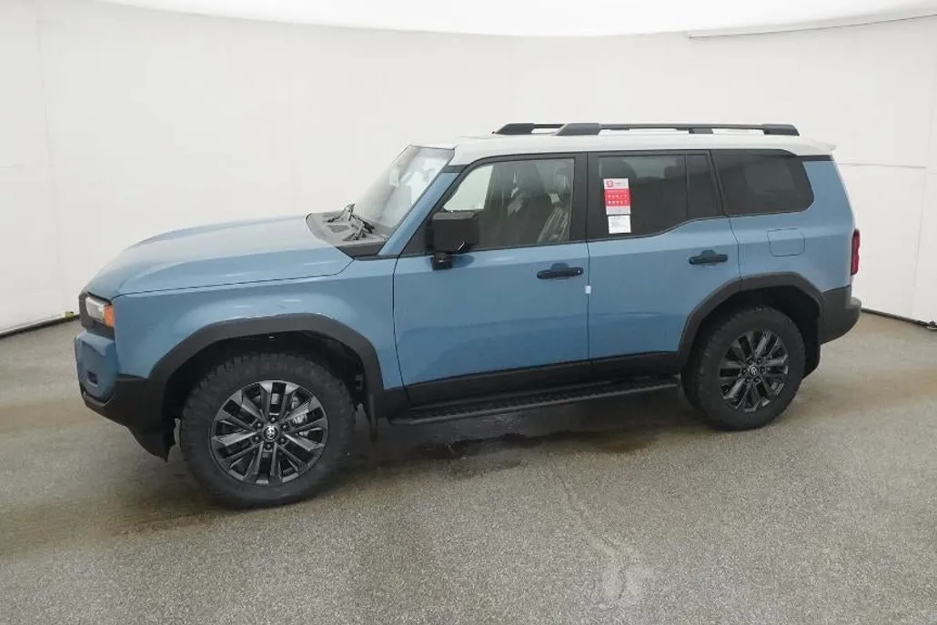 2025 Toyota Land Cruiser Base photo 1