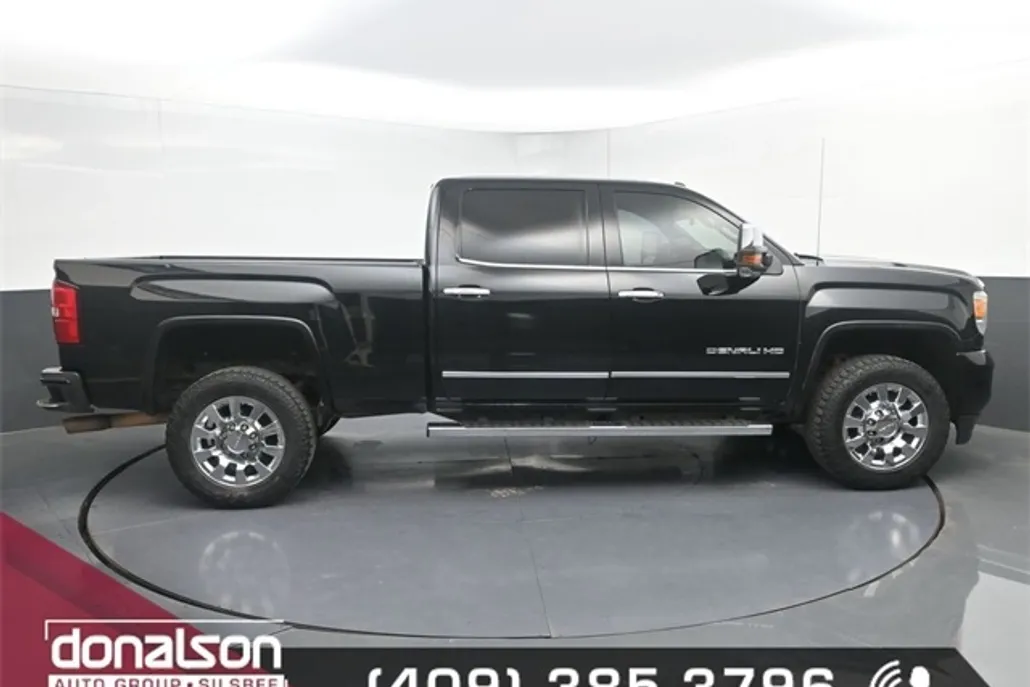 2017 Gmc Sierra Denali photo 1