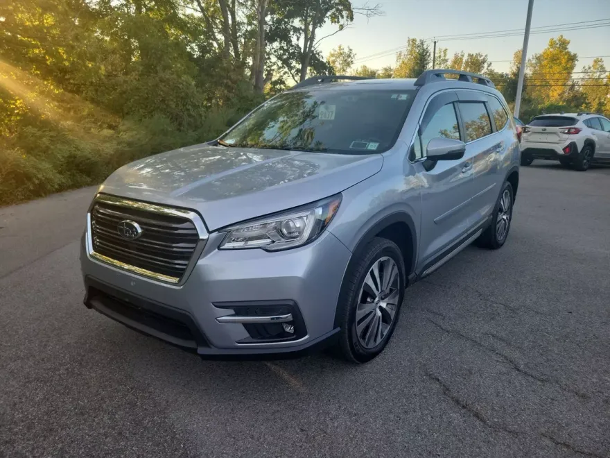 2022 Subaru Ascent Limited photo 1