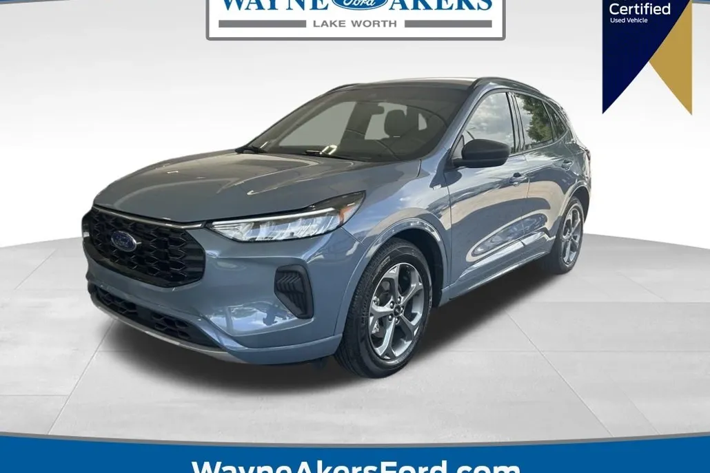 2024 Ford Escape ST-Line photo 1
