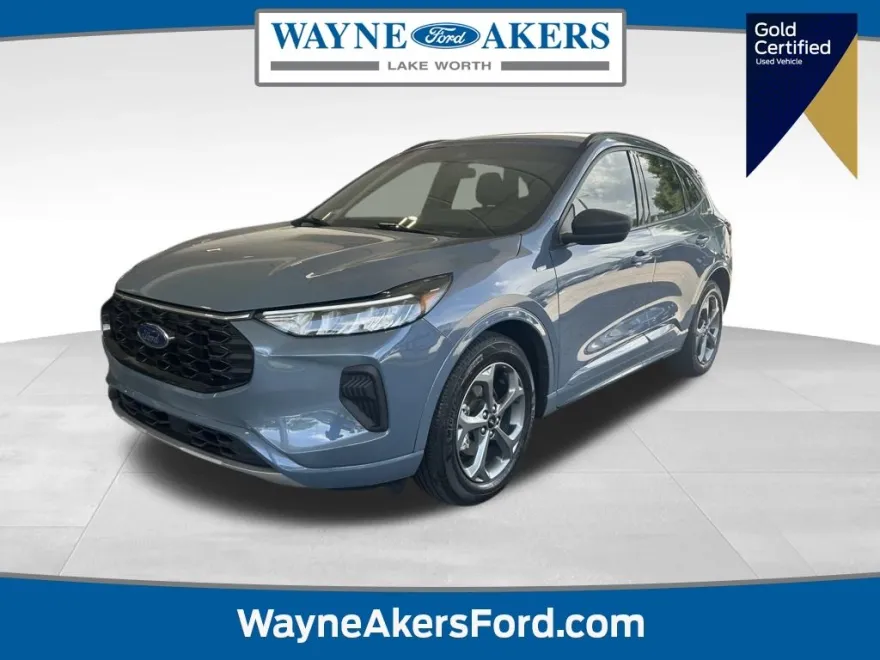 2024 Ford Escape ST-Line photo 1