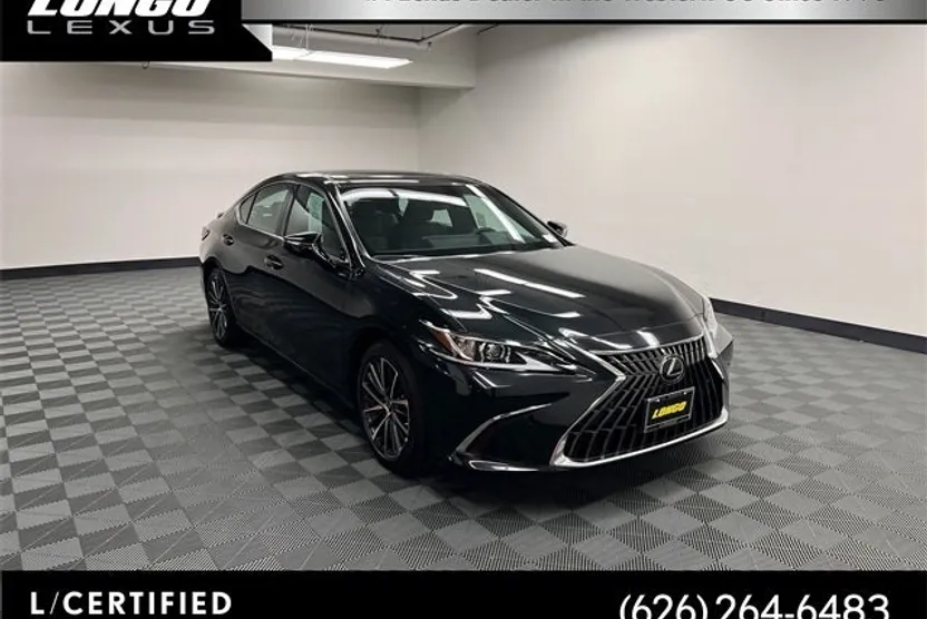 2025 Lexus ES 300h photo 1