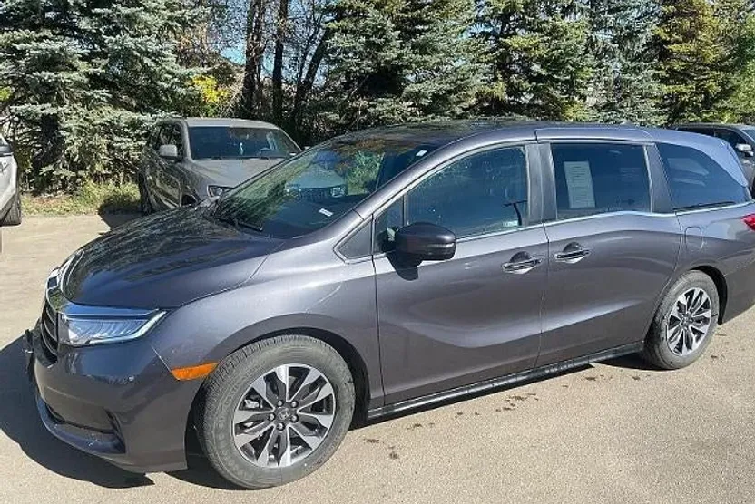 2021 Honda Odyssey EX-L photo 1
