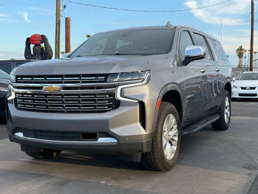 2021 Chevrolet Suburban Premier photo 1