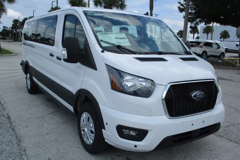 2024 Ford Transit Passenger Van XLT photo 1