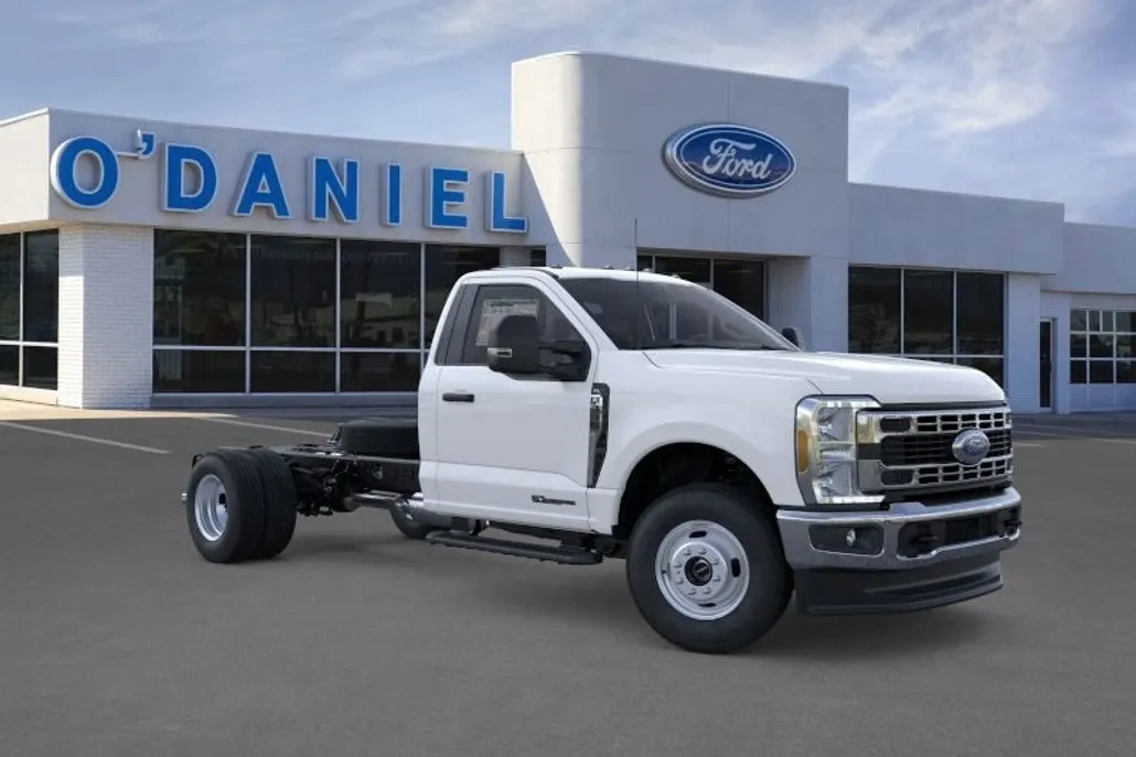 2026 Ford F-350 photo 1