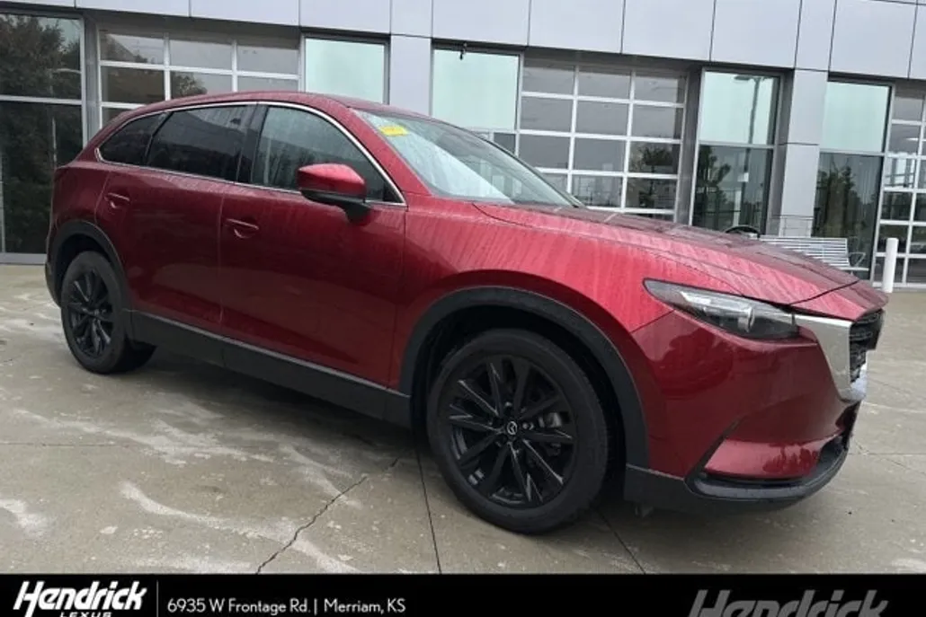 2023 Mazda CX-9 Touring photo 1