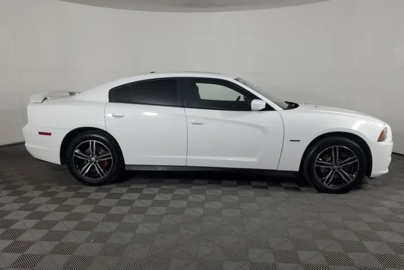 2014 Dodge Charger R/T photo 1