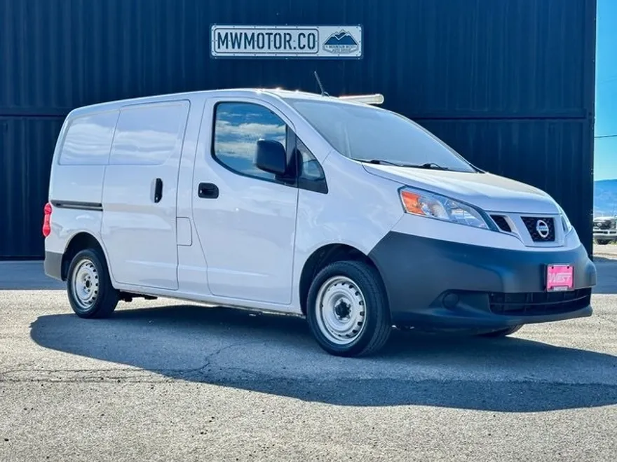 2019 Nissan NV200 S photo 1
