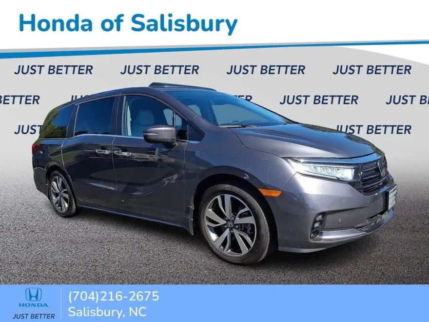 2023 Honda Odyssey Touring photo 1