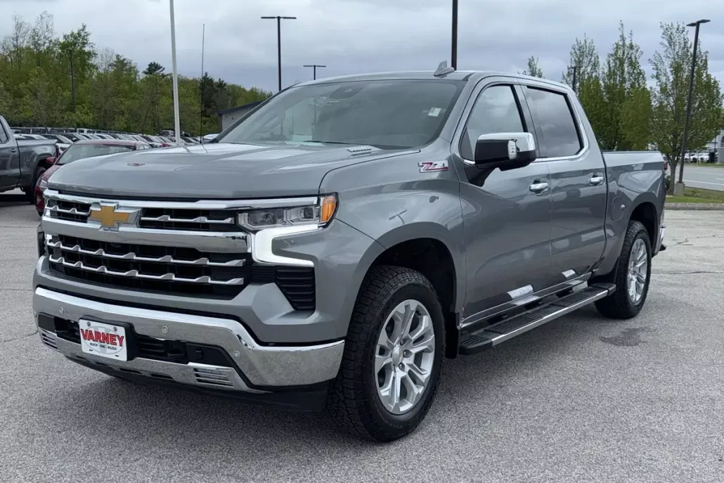 2025 Chevrolet Silverado 1500 LTZ photo 1