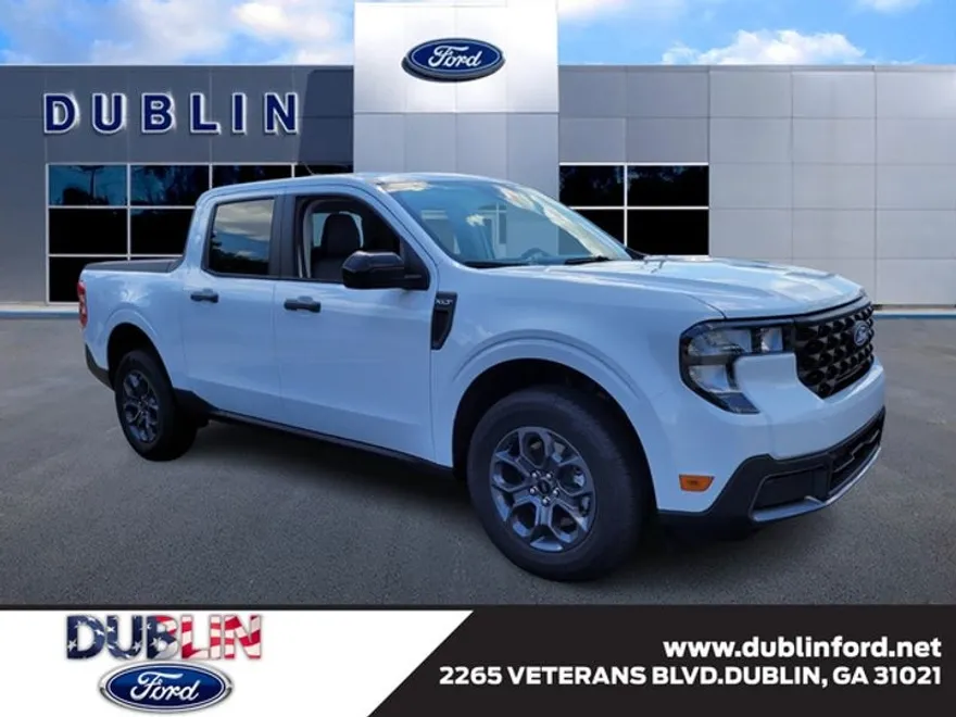 2025 Ford Maverick XLT photo 1