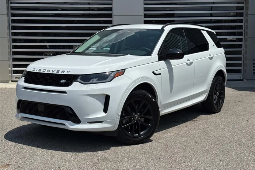 2024 Land Rover Discovery Sport S photo 1