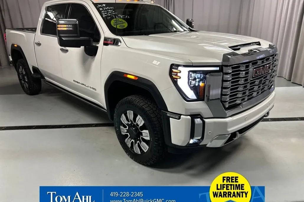 2024 Gmc Sierra 2500 HD Denali photo 1