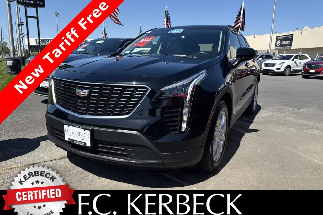 2020 Cadillac XT4 Luxury photo 1