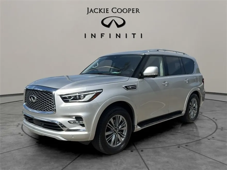 2021 Infiniti QX80 Luxe photo 1